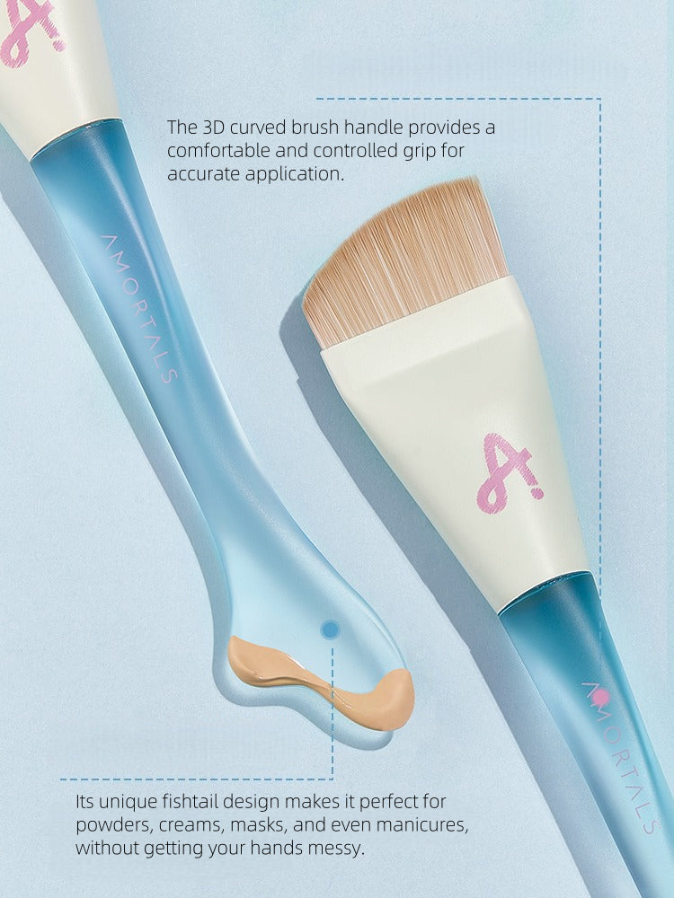 AMORTALS - Fishtail Foundation Brush