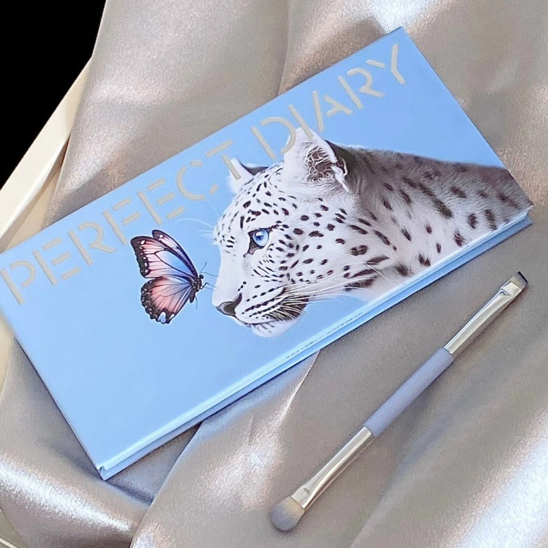 Perfect Diary - Explorer Eyeshadow 21 Butterfly and Snow Leopard - Misty Blue 14g